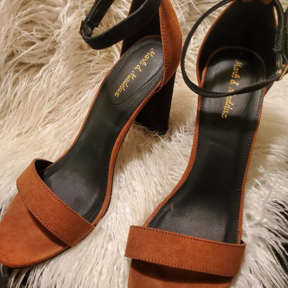 Suede ankle strap sandal - Picture 12 of 14